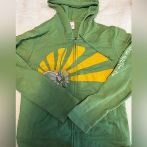 vintage girly zip up